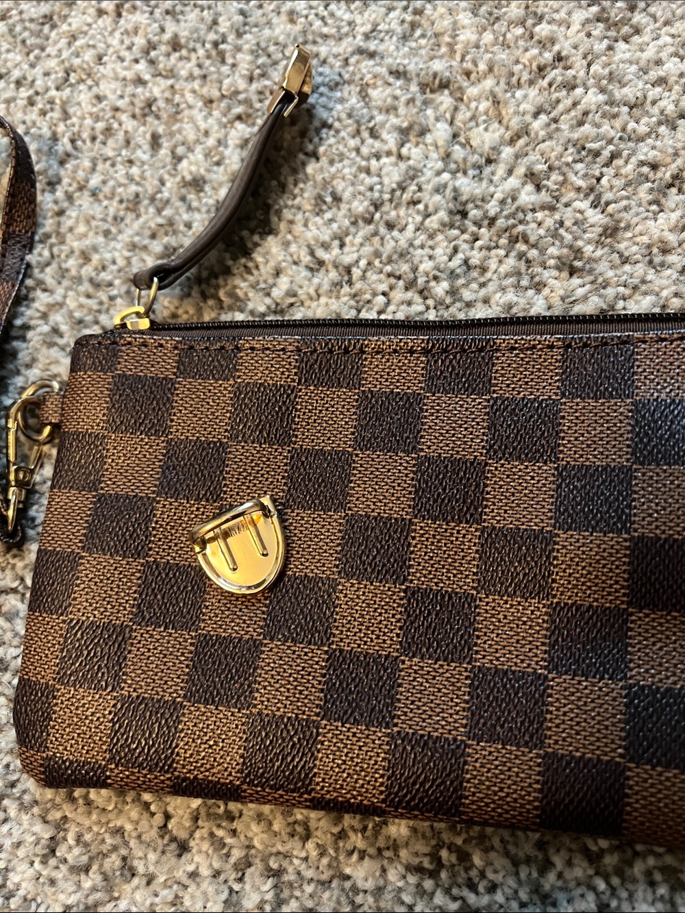 Wristlet🤎 NEW WITHOUT TAGS - Picture 3 of 5
